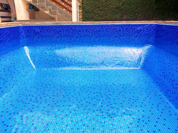 Vinyl Pool Resurfacing